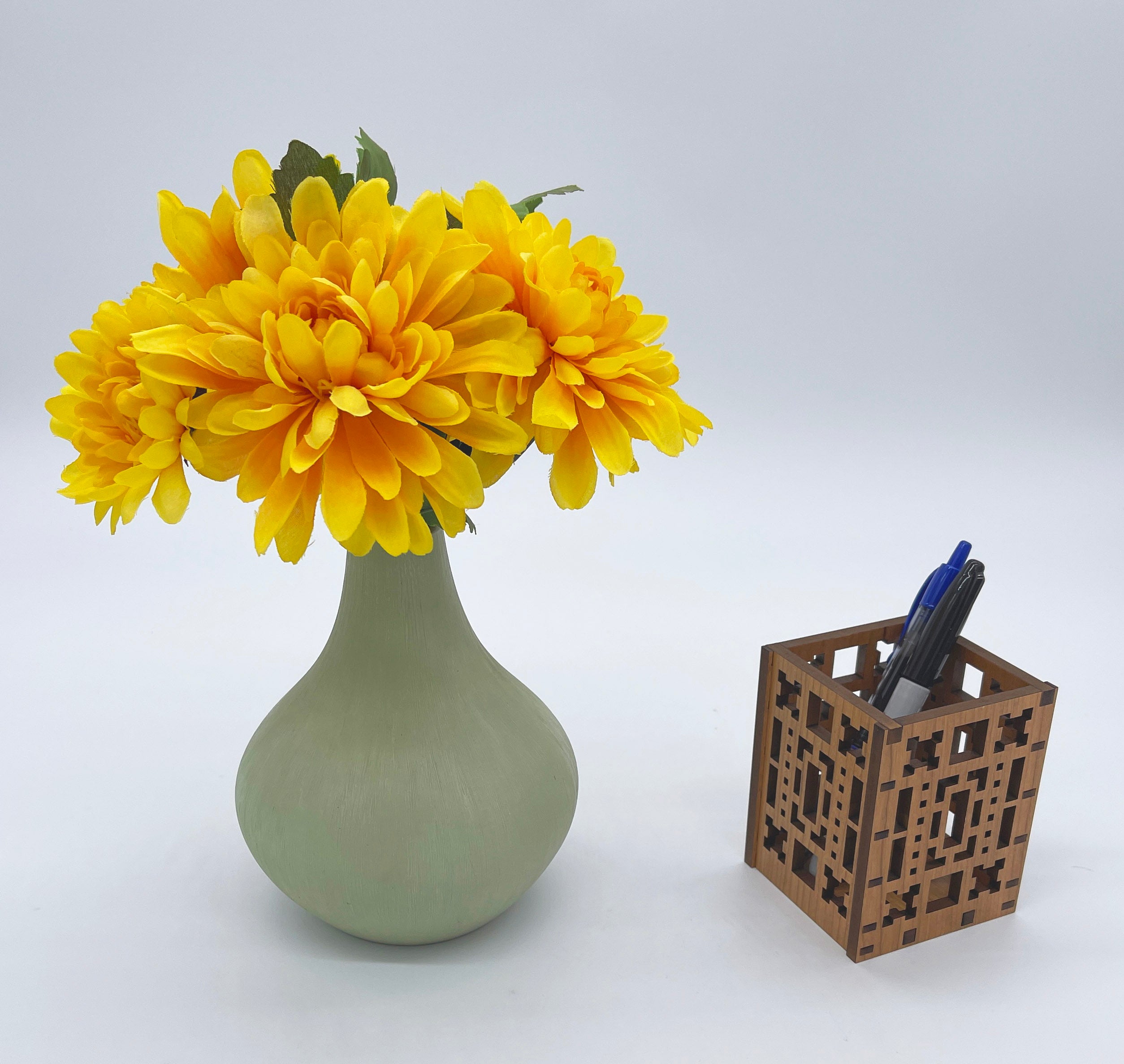 Allen House Pen Holder