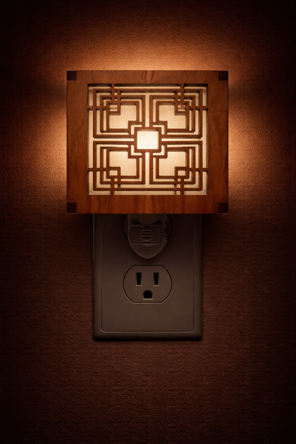 Storer House Night Light | Frank Lloyd Wright | AlaModerna