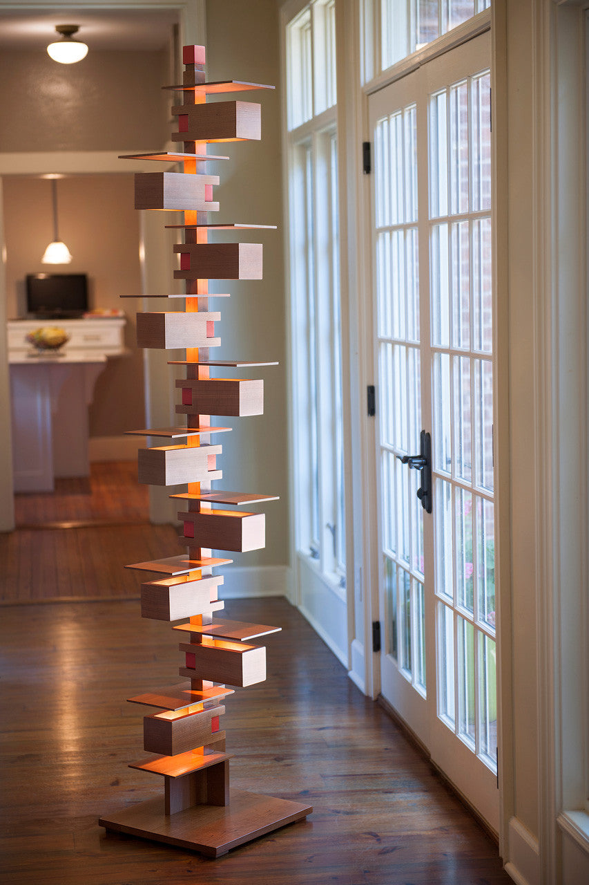 Taliesin 2 Cherry Edition

Frank Lloyd Wright, Taliesin, AlaModerna, Taliesin 2, floor lamp