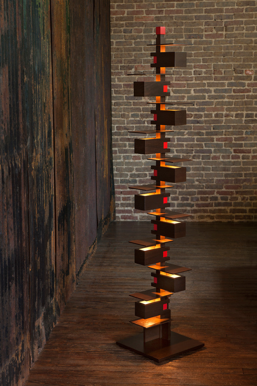 Taliesin 2 Walnut Edition

Frank Lloyd Wright, Taliesin, AlaModerna, Taliesin 2, floor lamp