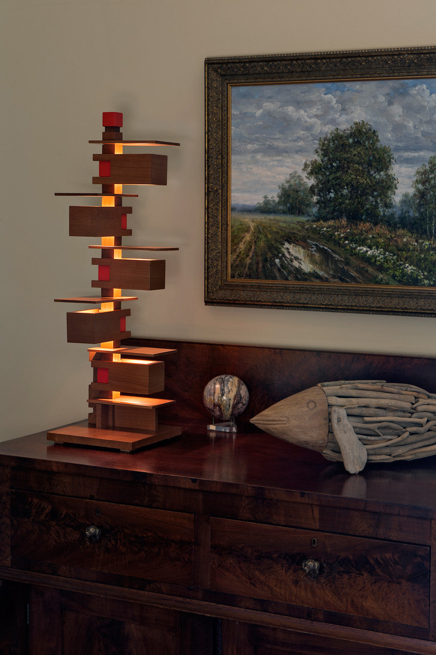 Taliesin 3 Cherry Edition

Frank Lloyd Wright, Taliesin, AlaModerna, Taliesin 3, table lamp