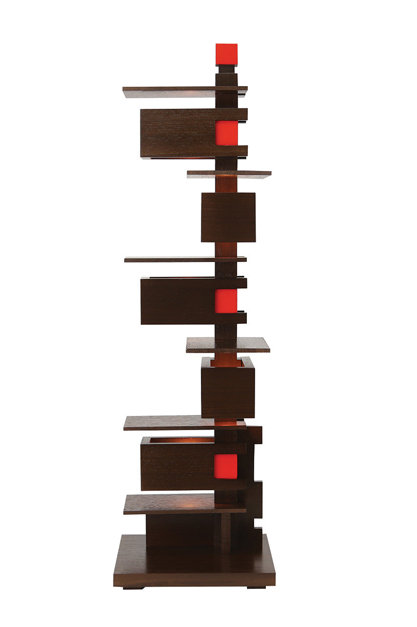 Taliesin 3 Walnut Edition

Frank Lloyd Wright, Taliesin, AlaModerna, Taliesin 3, table lamp